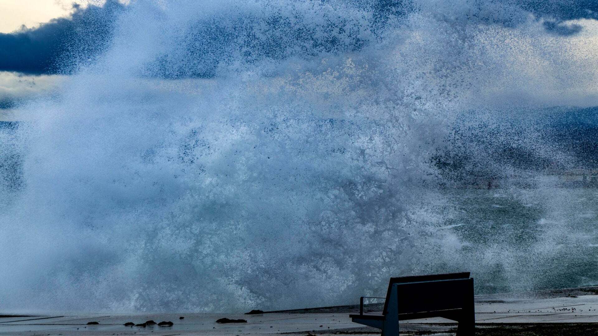 Enero 2025 (27-01-25) Borrasca Herminia: aviso rojo en todo el litoral y dos heridos graves en Pontevedra