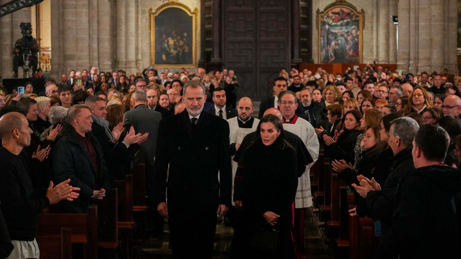 Diciembre 2024 (09-12-24) Funeral por las víctimas de la DANA en Valencia: más de 400 familiares asisten a la ceremonia