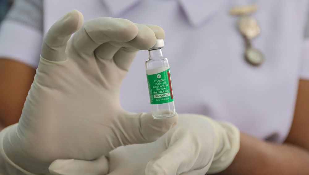 Febrero 2021 (09-02-21) Las comunidades comienzan a inocular la vacuna contra el coronavirus de AstraZeneca, ¿a quién se la pondrán?