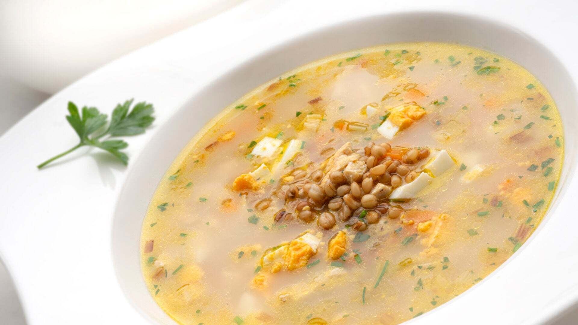 Temporada 1 Sopa de pollo y trigo y paletillas de conejo guisadas con champiñones