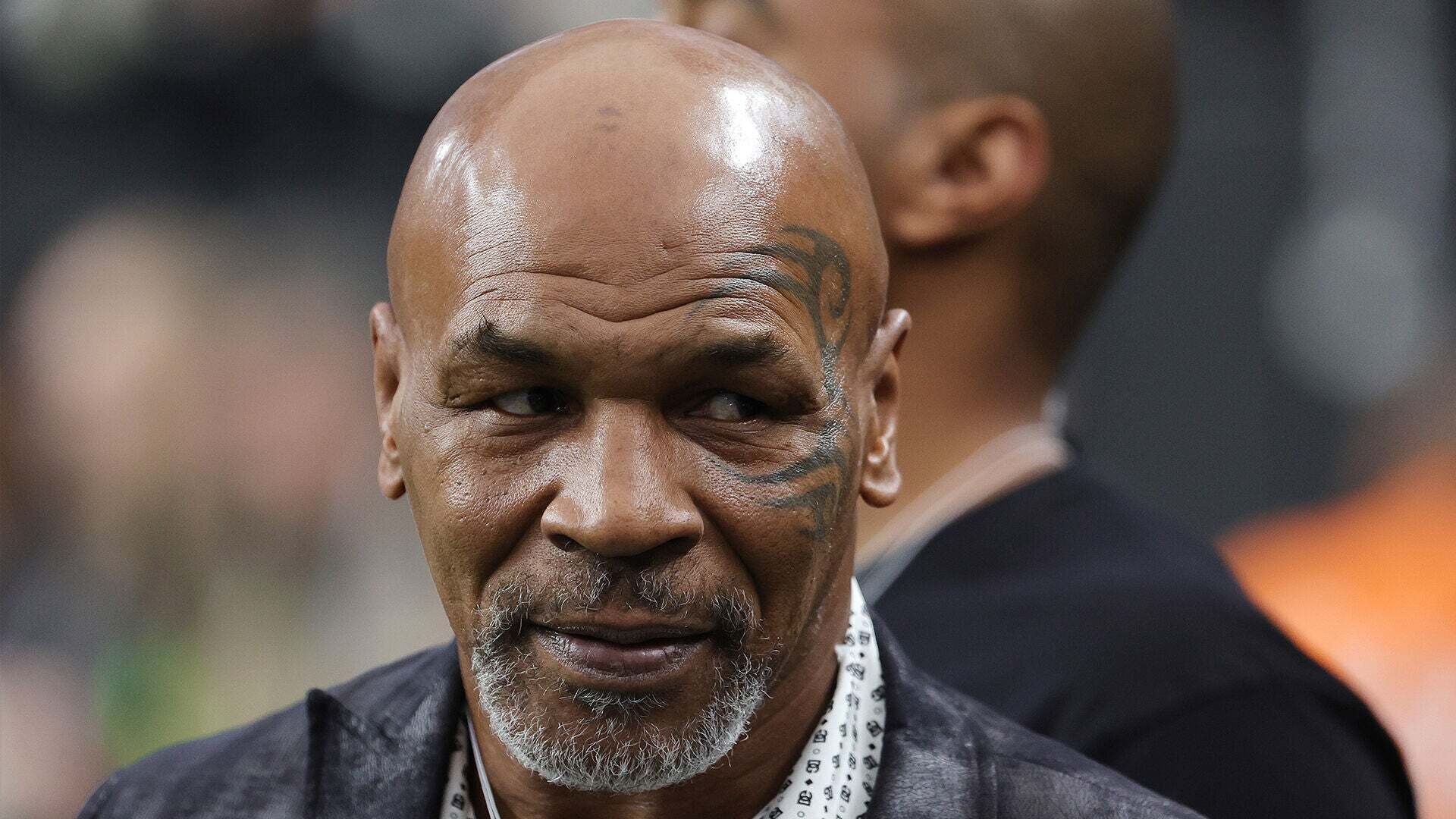 Noviembre 2024 (13-11-24) Vuelve Mike Tyson: la leyenda del cuadrilátero se enfrenta a Jake Paul, el nuevo showman del ring