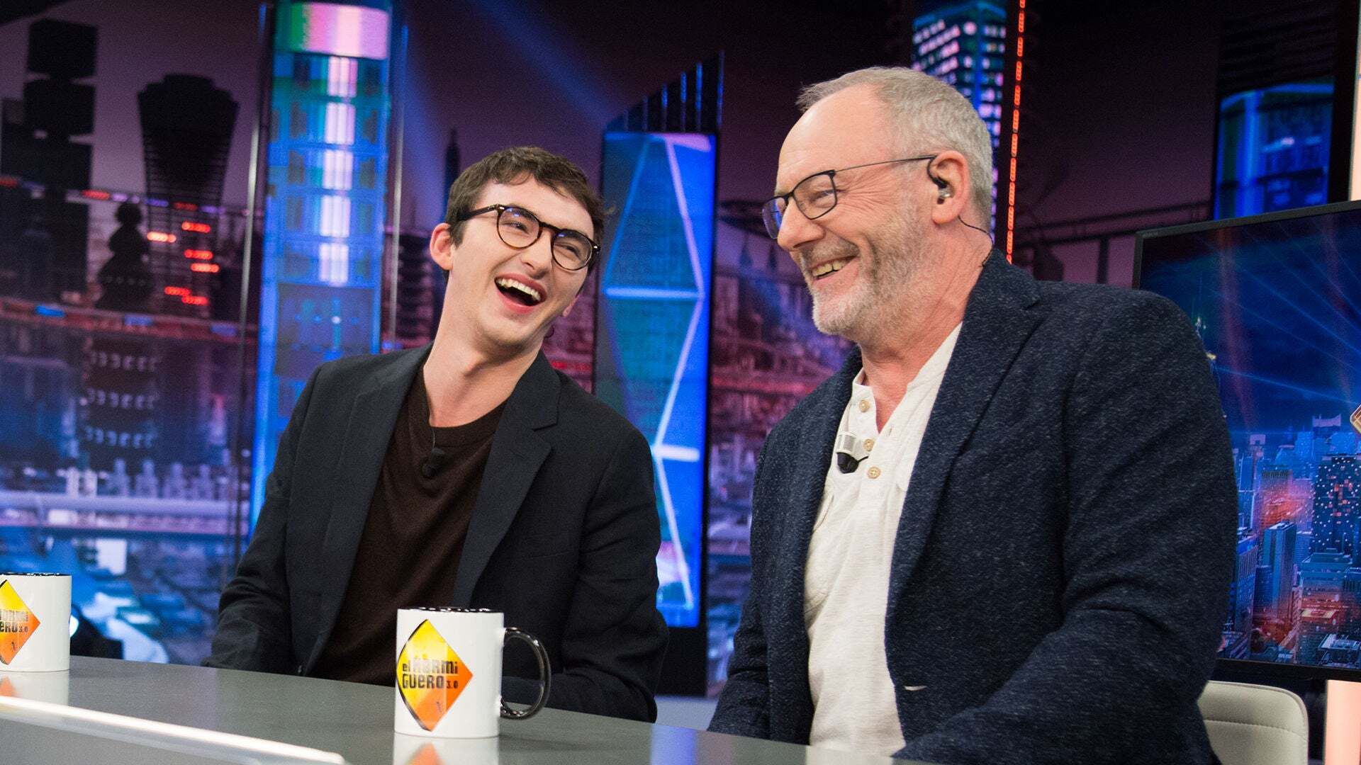 Temporada 9 Isaac Hempstead-Wright y Liam Cunningham