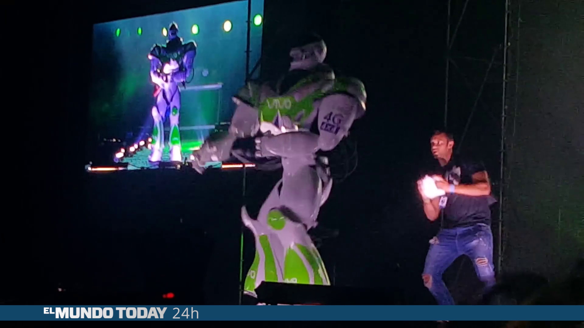 Temporada 1 El baile del robot es ya indistinguible de un baile normal