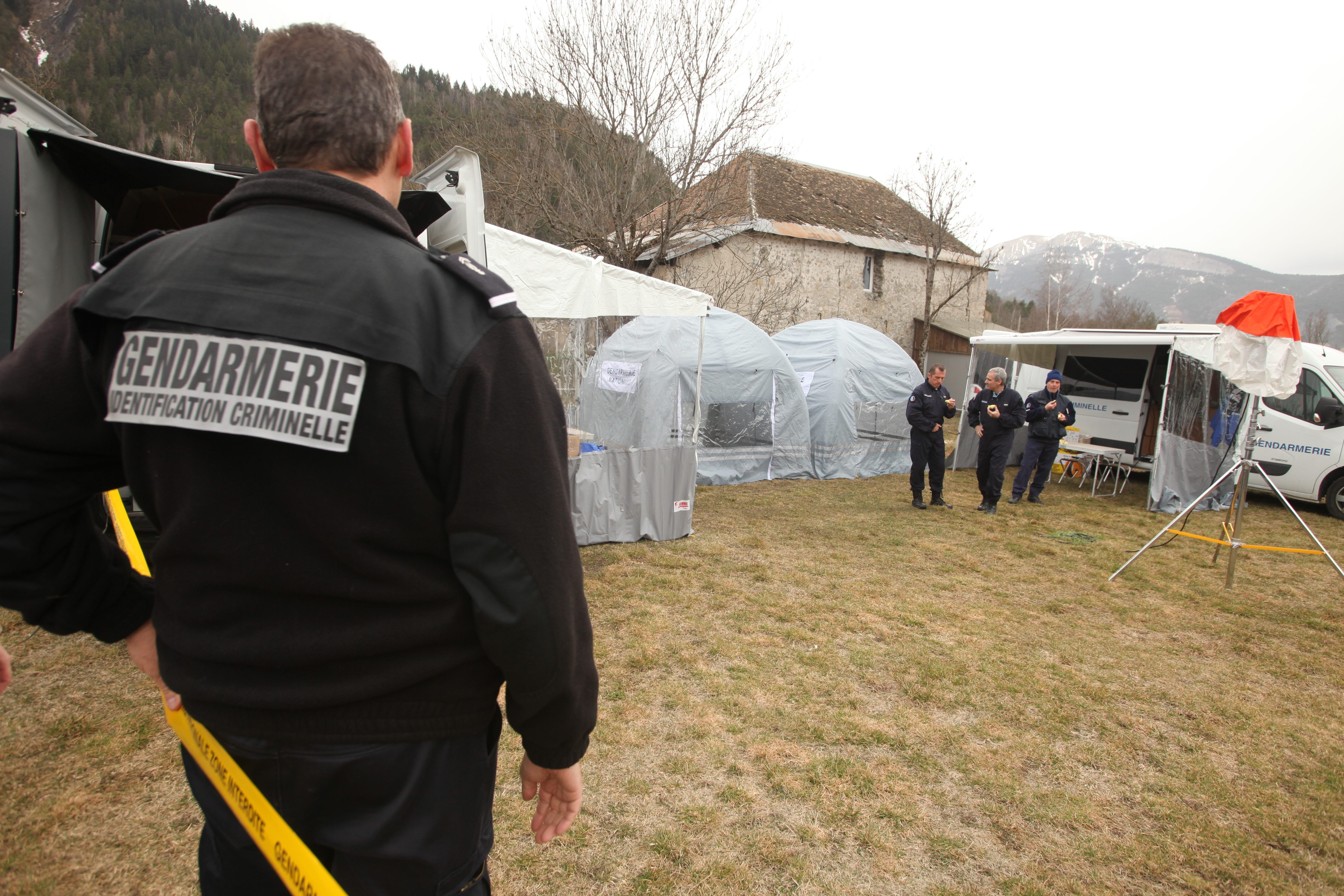 Temporada Tragedia aérea en los Alpes franceses