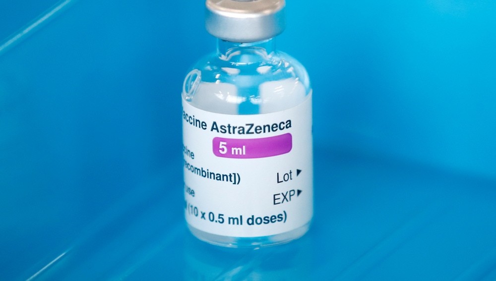 Febrero 2021 (06-02-21) España recibe la vacuna de AstraZeneca, la tercera contra el coronavirus