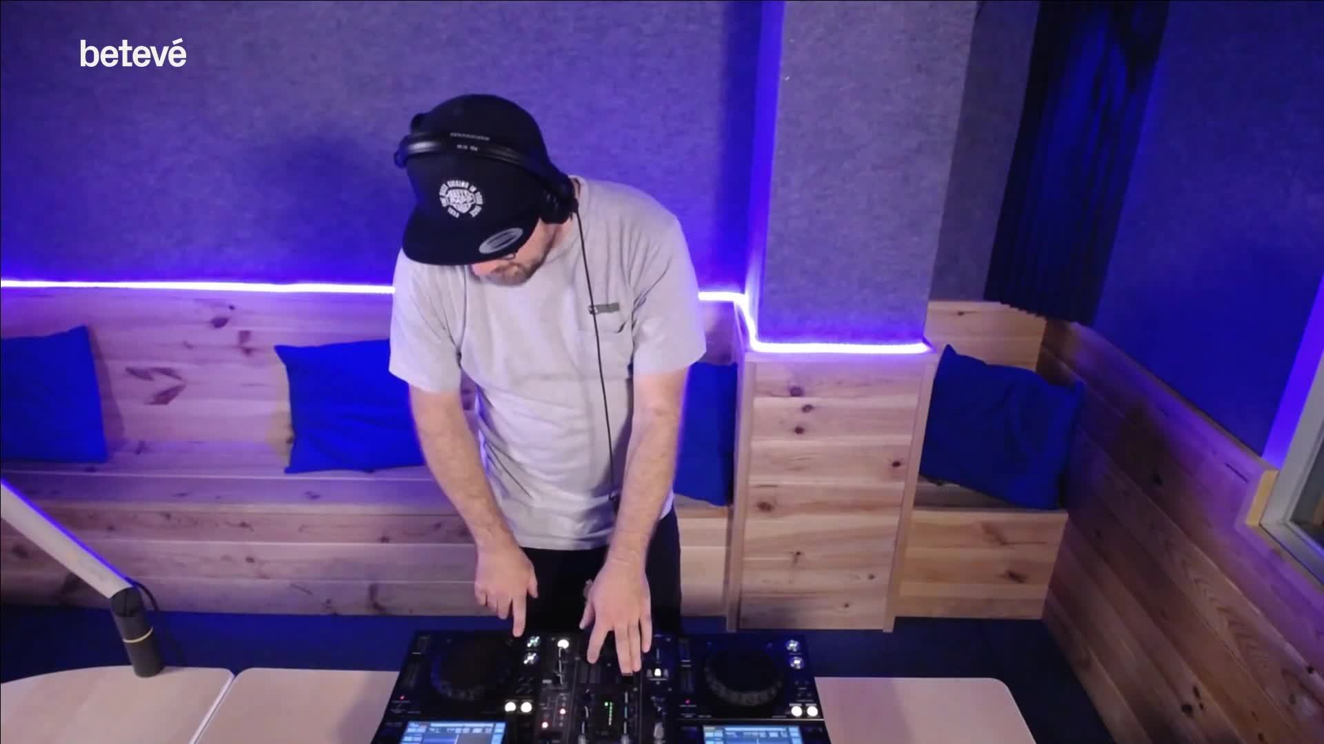 12 de Juliol de 2019 Rho als nostres estudis amb un ‘DJ Mix’ exclusiu