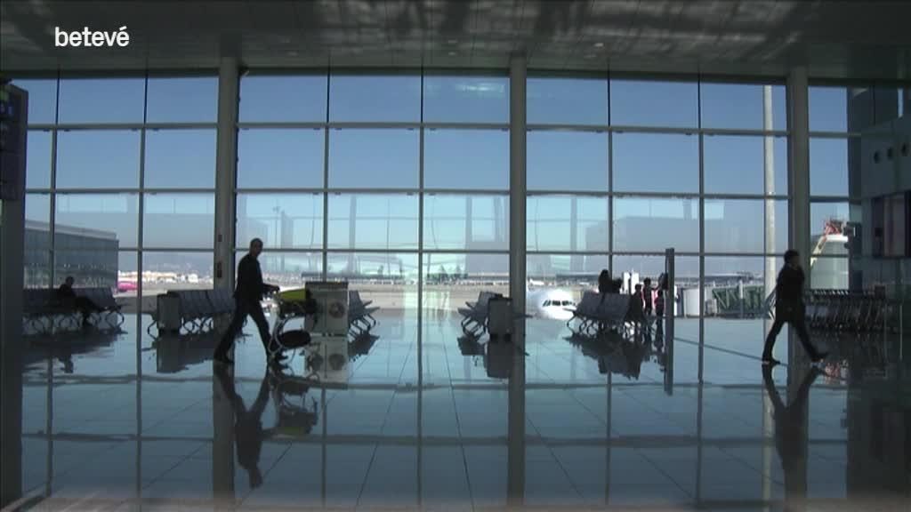 T1 Aeroport de Barcelona: una coberta continua 15 d'octubre de 2011