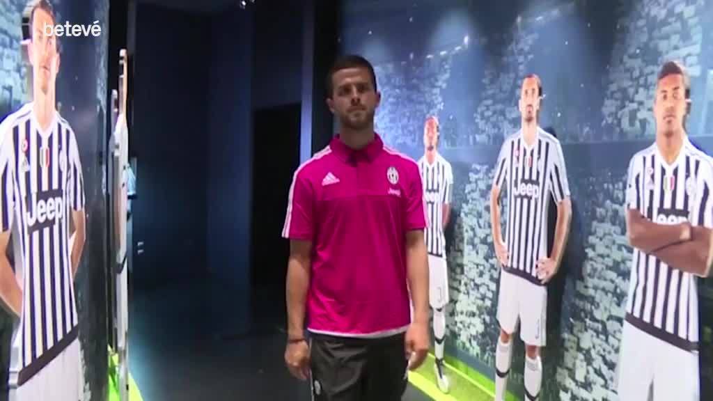 1 de Juliol de 2020 Miralem Pjanic quadra la caixa i reforça el mig del camp