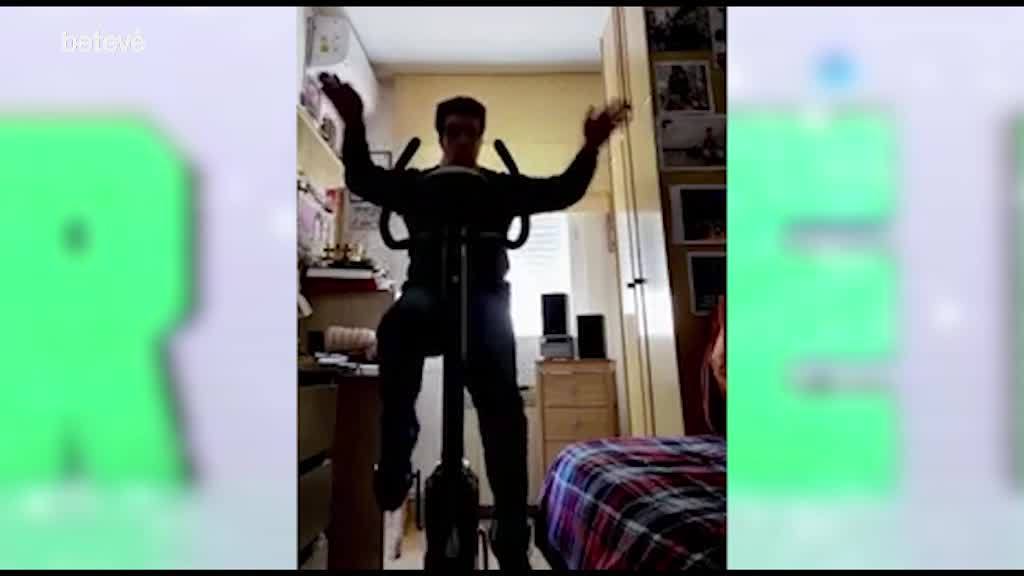 2 de Juny de 2020 Jordi Amorós i Laura Aguayo entrenen amb la bicicleta estàtica