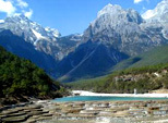 03/29/2016 Hospitalaria China, armoniosa Yunnan La luz de la montaña Santai