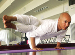 08/03/2014 Bhandari Man Mohan Singh, maestro de yoga
