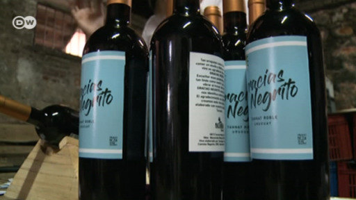 «Gracias Negrito»: La marca de vinos que lanzaron en Uruguay en apoyo a Cavani