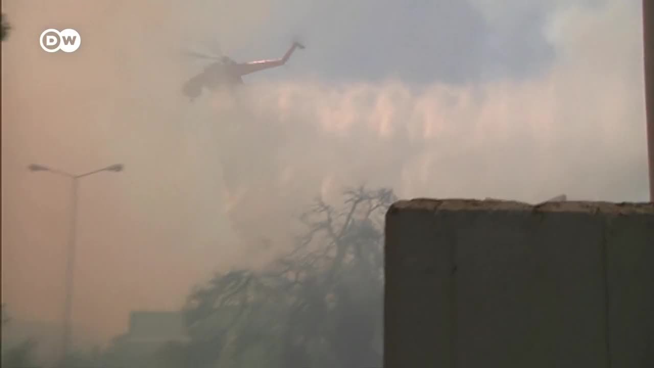 Incendios forestales amenazan el norte de Atenas