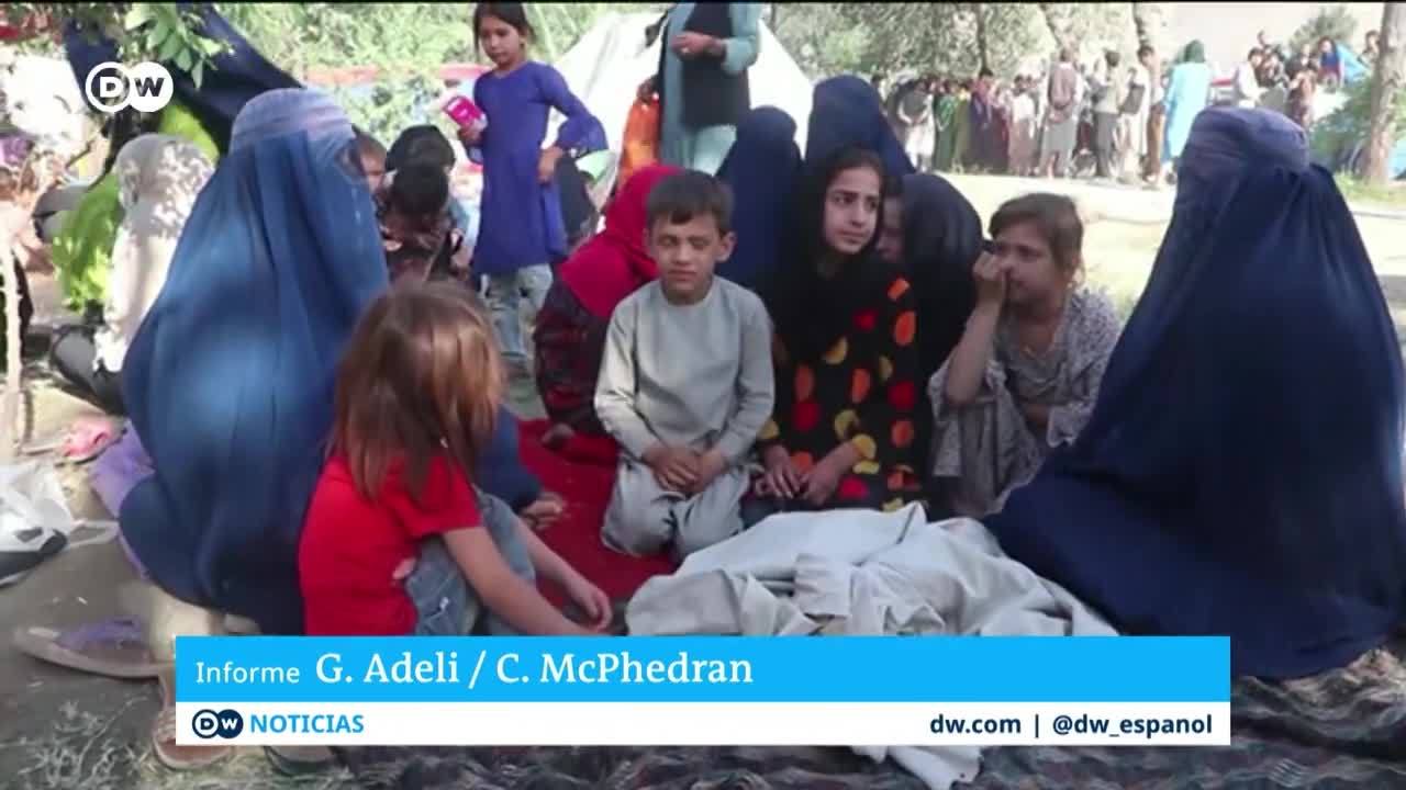 Miles de refugiados huyen del avance de los talibanes