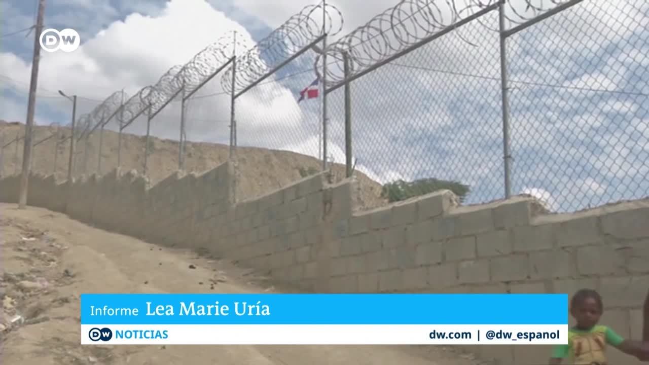 Muro en la frontera con Haití