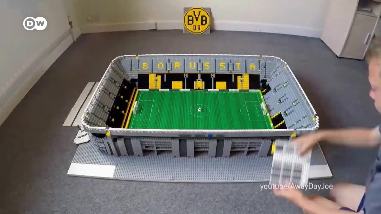 Estadios de fútbol LEGO© MOC