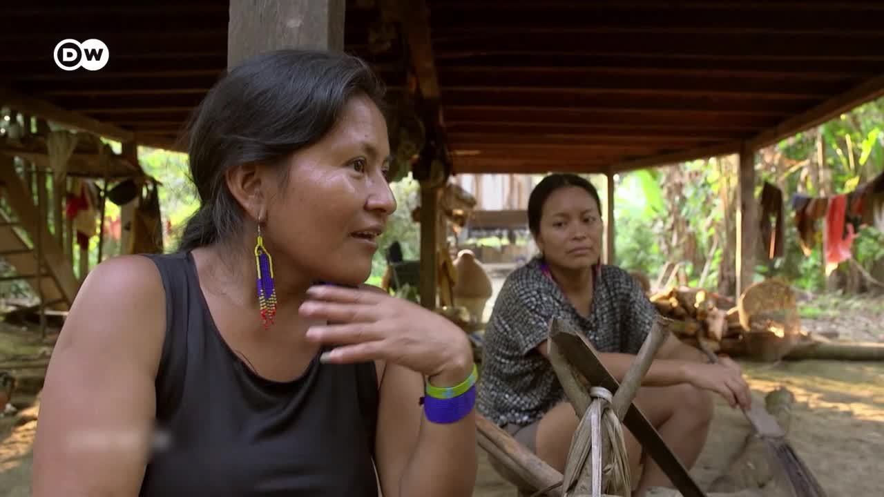 Mujeres de la radio en la selva tropical - Con micrófono y grabadora contra la explotación