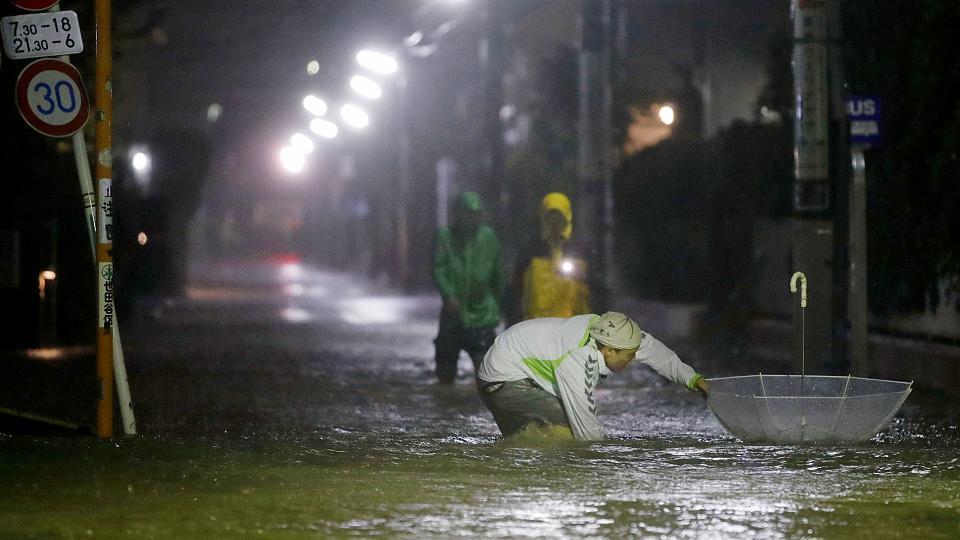 | Derrubios e inundaciones en Japón por el tifón Hagibis