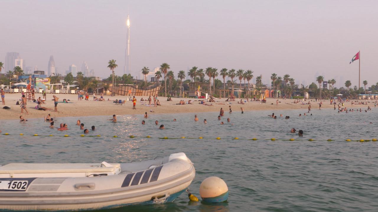 La Mer: la costa 'retro' que está de moda en Dubai