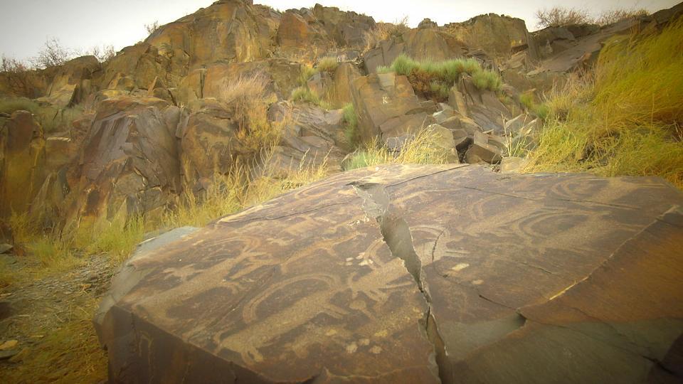 Los petroglifos de Tanbaly, Patrimonio de la Humanidad