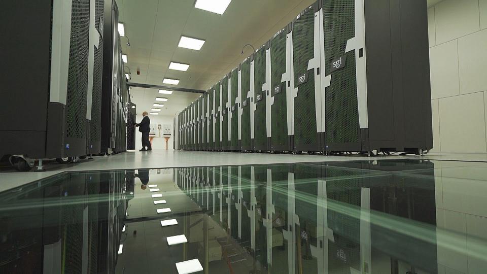 La supercomputadora checa con la potencia de trecemil portátiles