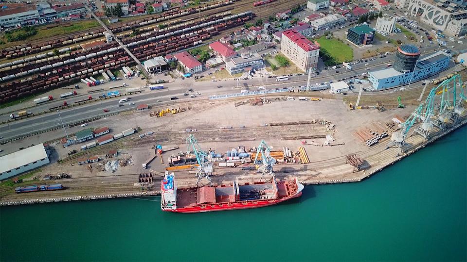 Una nueva terminal en el puerto de Batumi para unir Asia y Europa
