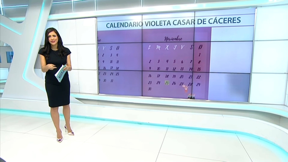 El Calendario Violeta que cuelgan en Casar de Cáceres fomenta la igualdad desde la infancia