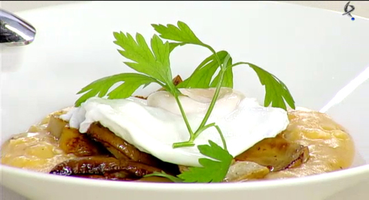 Boletus salteados con jamón y huevo escalfado (30/01/14)