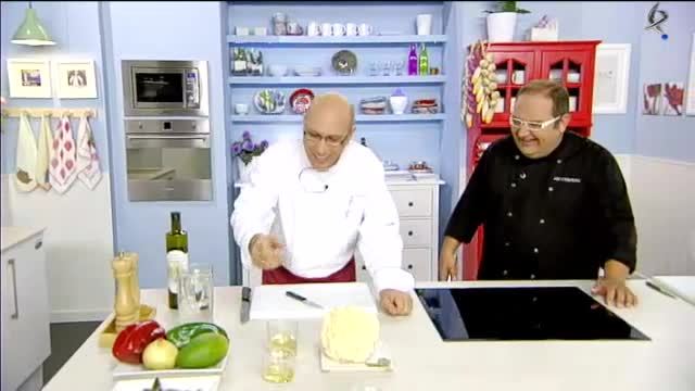 Mejillones al vapor con su picadillo y crema de coliflor