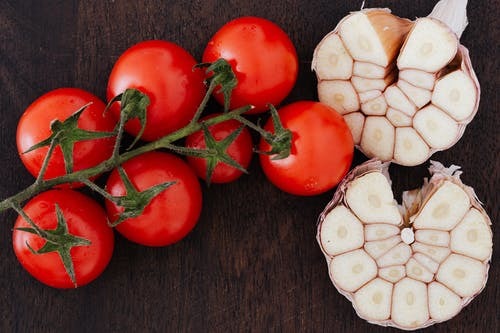 El ajo lo odian los vampiros y Victoria Beckham, pero en Extremadura los adoramos y no falta en sus cocinas