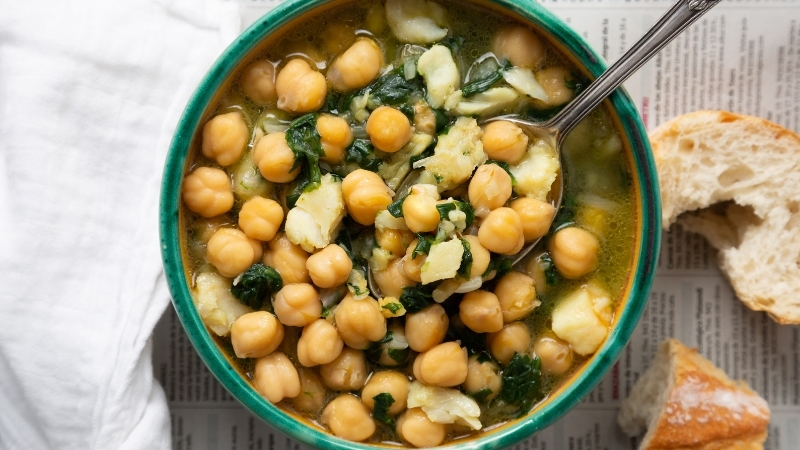 Potaje de garbanzos y bacalao: el plato estrella de la Cuaresma