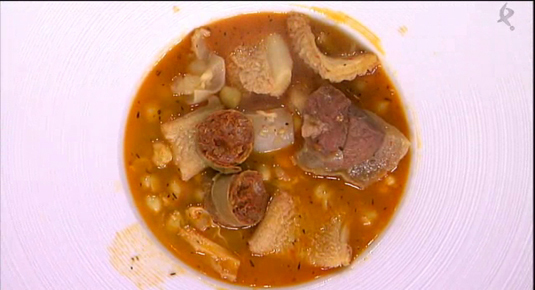 garbanzos con callos y con espinacas y bacalao (29/01/15)