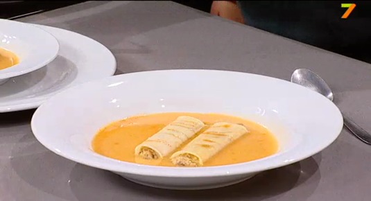 Falso ravioli de boletus, jamón ibérico y torta del casar y sopa de ajo (02/09/11)