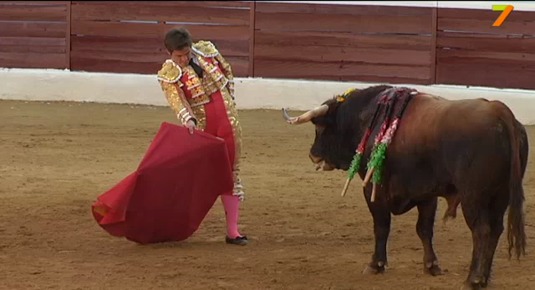 Extremadura Tierra de Toros: Javier Solis y el papel de un mayoral en una ganadería (04/12/11)