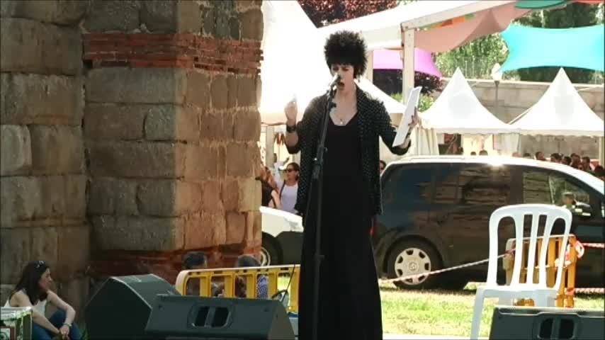Performance de Rosario Cruz