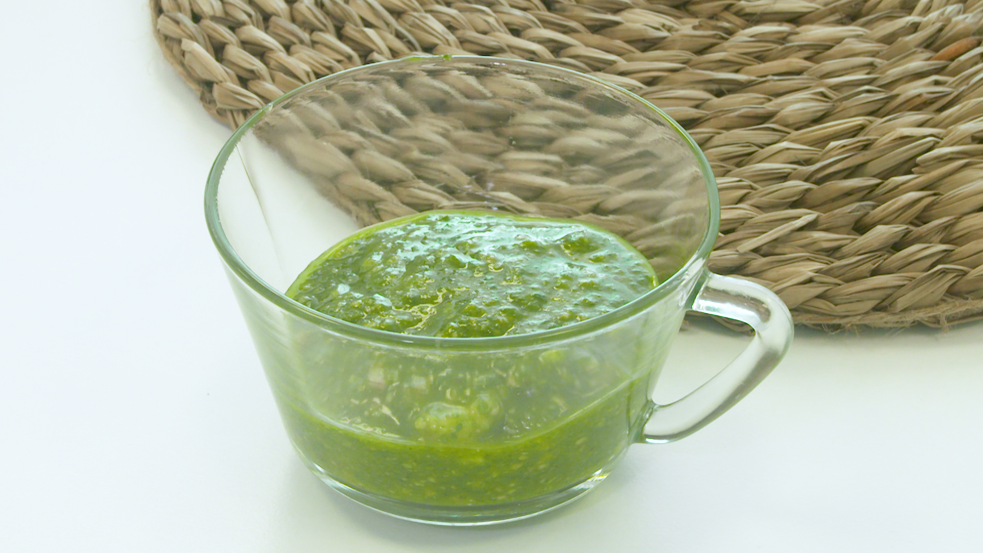 ¿Tiroides? Atentos a esta receta de pesto con nueces de Brasil