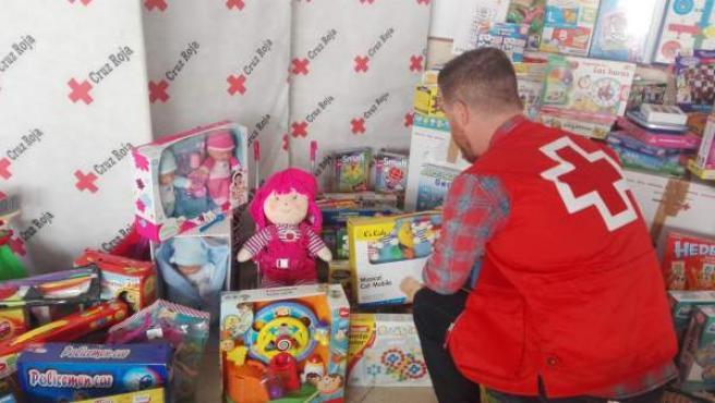 Arranca la campaña navideña de recogida de juguetes de Cruz Roja