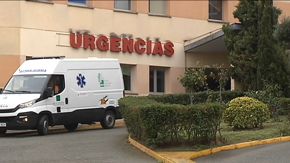 Las UCI de Cáceres están al 90%, según el Colegio de Médicos