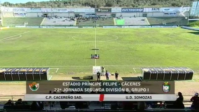 Fútbol: Cacereño - Somozas (24/01/16)