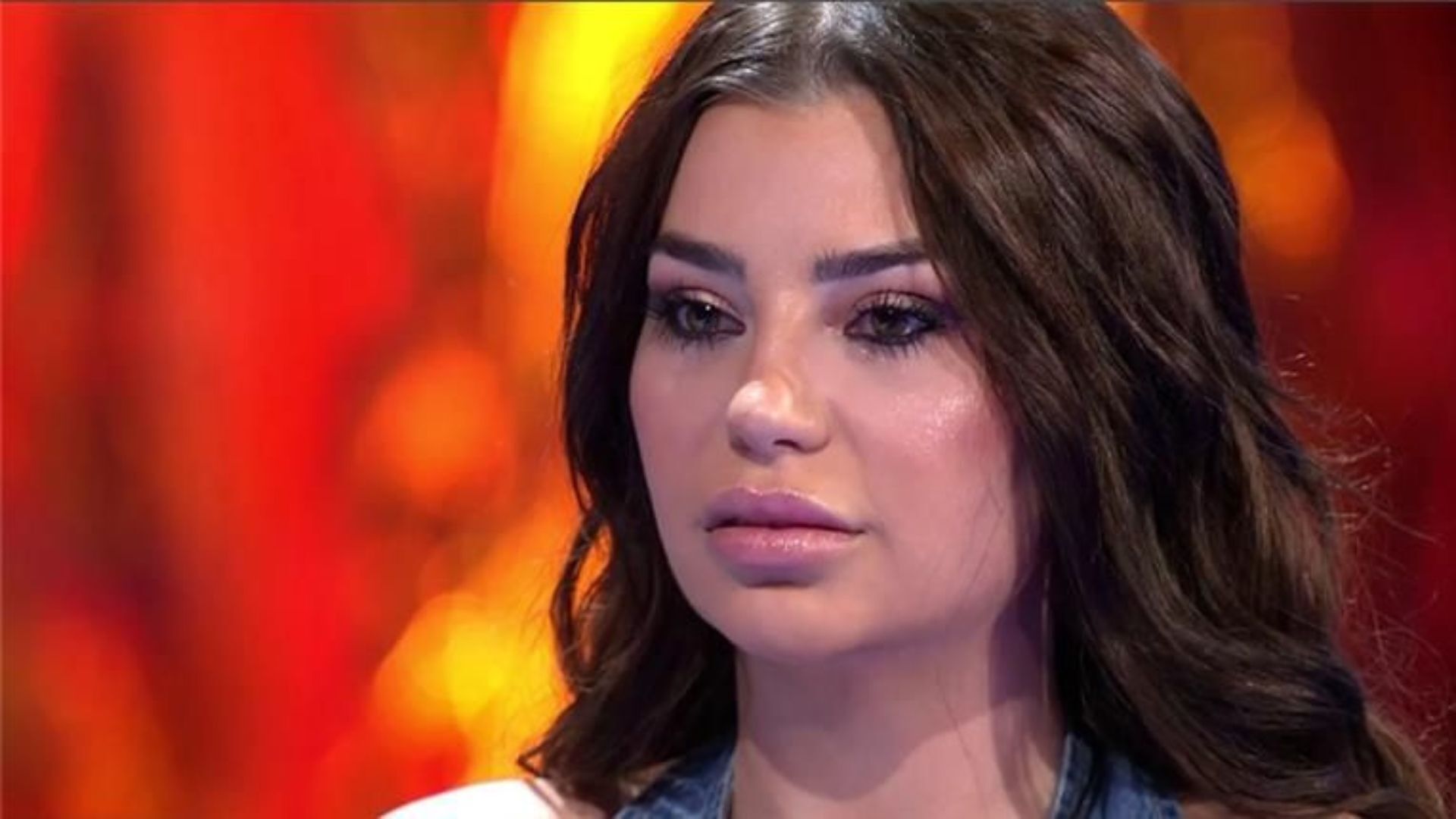 Bárbara Rey, mi verdad Gabriella rompe su relación con Manuel tras ser expulsado de 'Supervivientes' a través de un mensaje de texto - Top Vídeos 09/05/2025