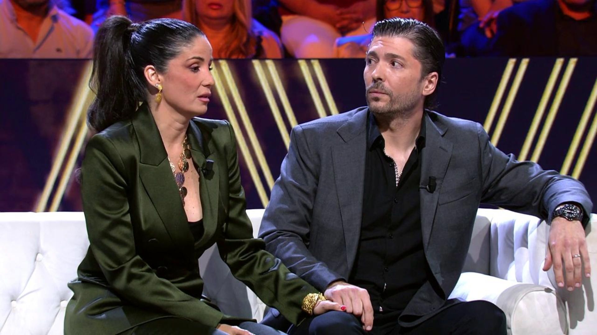 Top Vídeos Ángel Cristo y Ana Illas se enfrentan a las imágenes de su terapia psicológica - Top Vídeos 23/05/2025