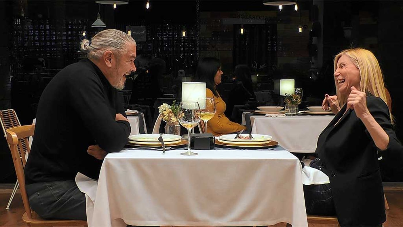 Top Vídeos El divertido vacile de Jordi a Samantha tras sus piropos - Top Vídeos 03/03/2022