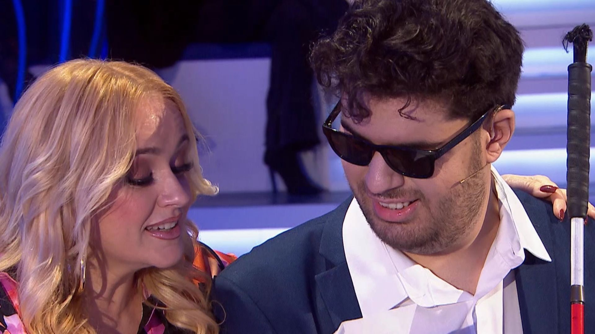 Top Vídeos La emotiva sorpresa de La Húngara a Moisés, a quien su música le ayudó con su ceguera: ''Tienes una nueva fan'' - Top Vídeos 10/05/2025