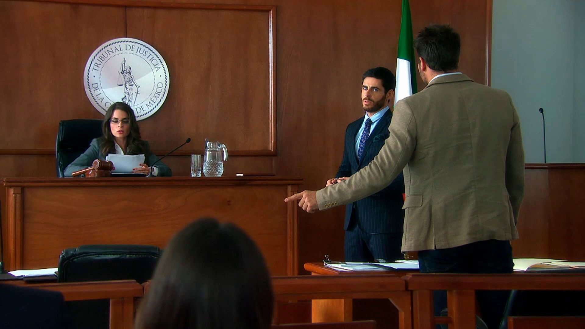 Temporada 1 Capítulo 40 - Juicio comprado
