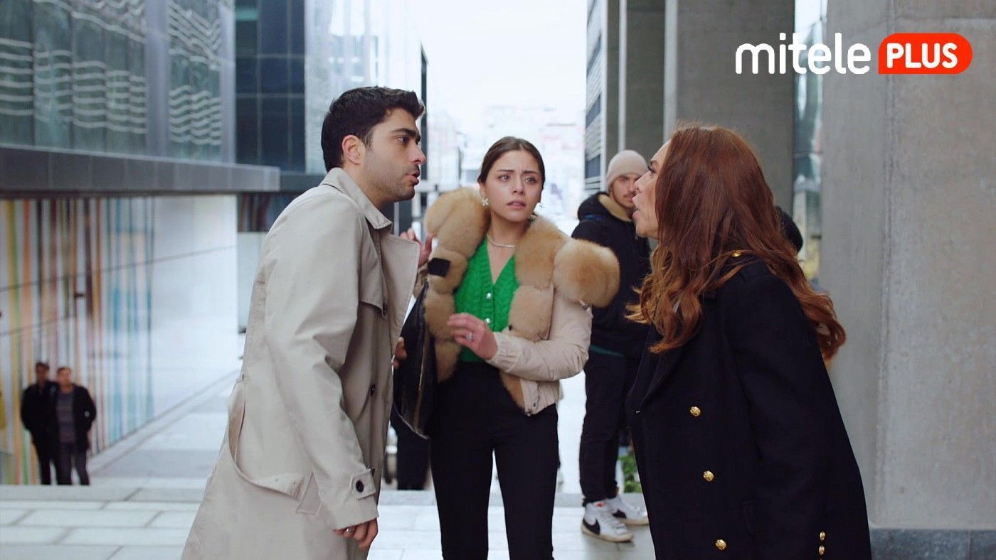 Temporada 1 Capítulo 22 - Regreso a la escuela