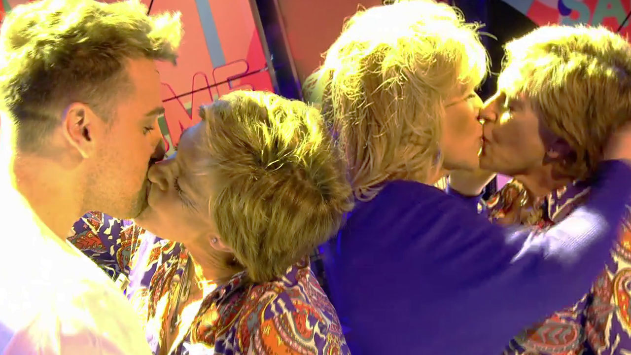 2018 Naranja 23/03/2018 - ¡Tarde de besos en 'Sálvame'!