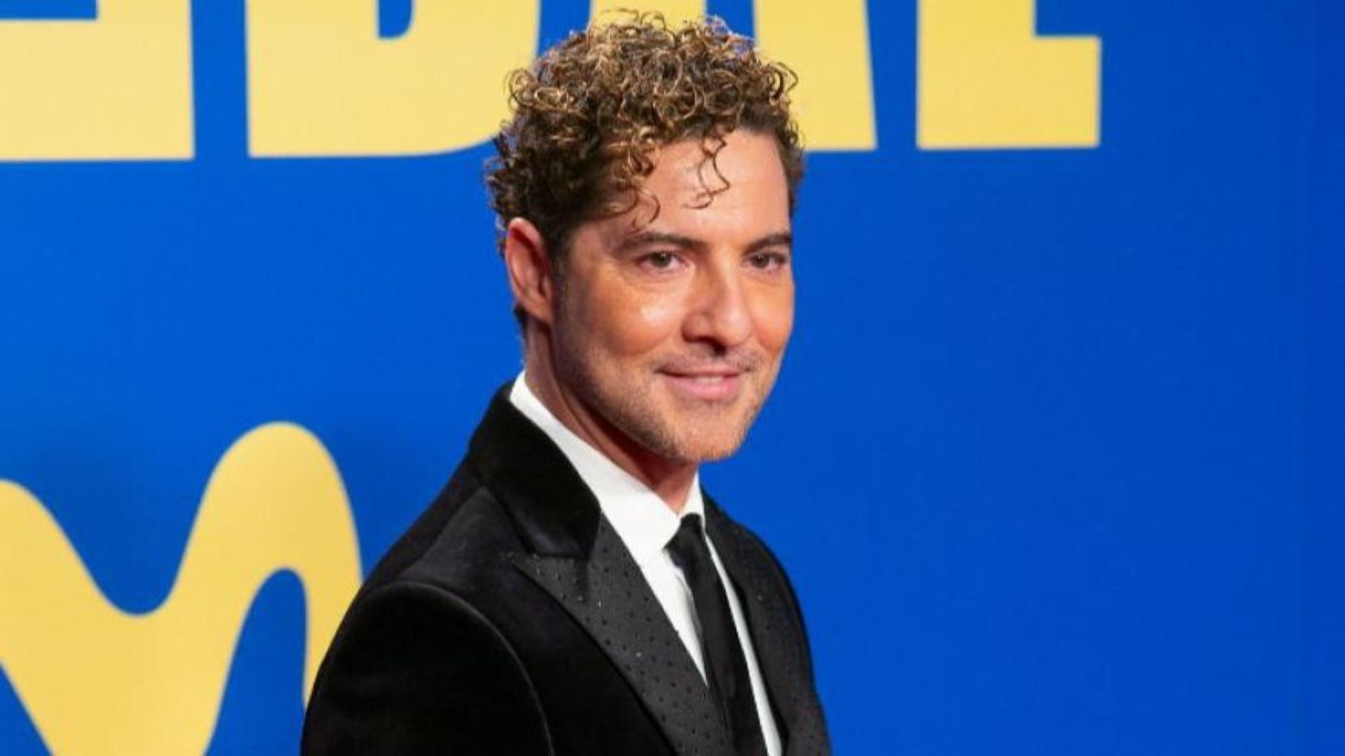 Club David Bisbal, víctima de una traición: alguien de su entorno familiar quiere revelar sus secretos - Top Vídeos 03/05/2025