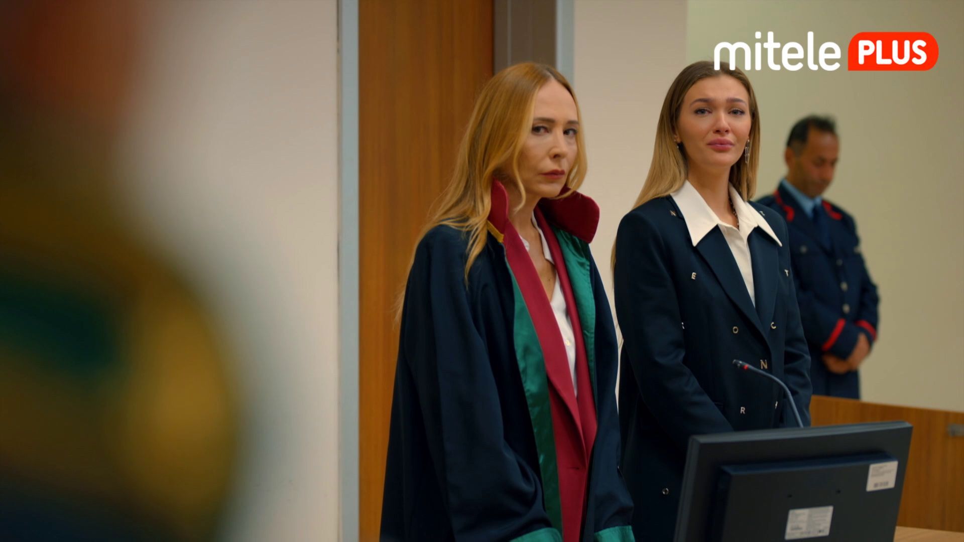 Temporada 1 Capítulo 33 - La demanda de divorcio