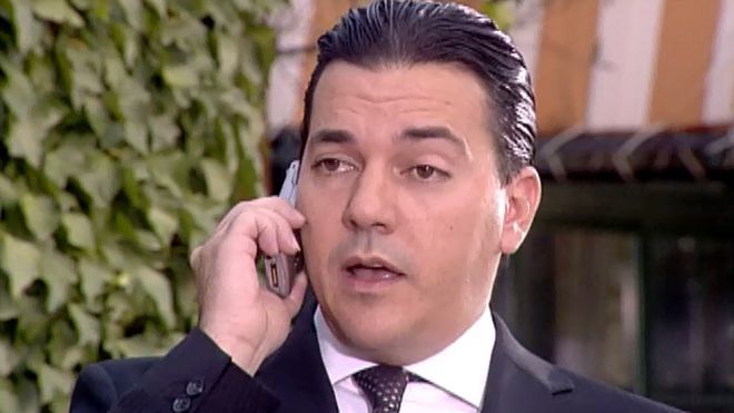 Temporada 2 Capítulo 313 - Álvaro intenta hacer todo lo posible para ayudar a Bea