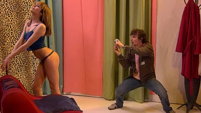 Temporada 2 Capítulo 387 - Richard no quiere perder al banquero